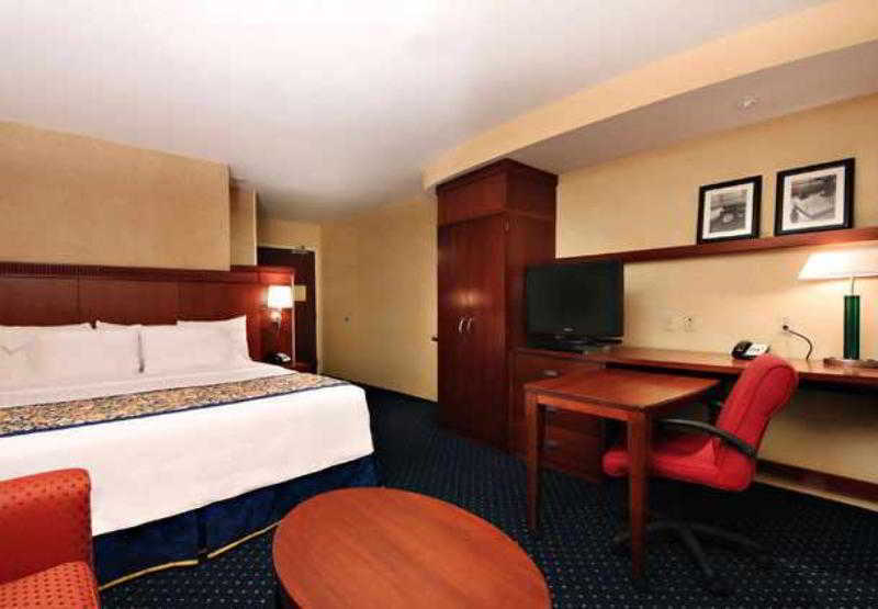 Courtyard By Marriott Las Vegas Stadium Area 객실 사진