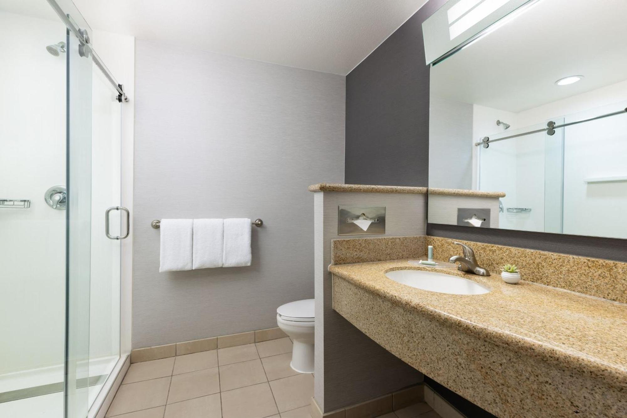 Courtyard By Marriott Las Vegas Stadium Area 외부 사진