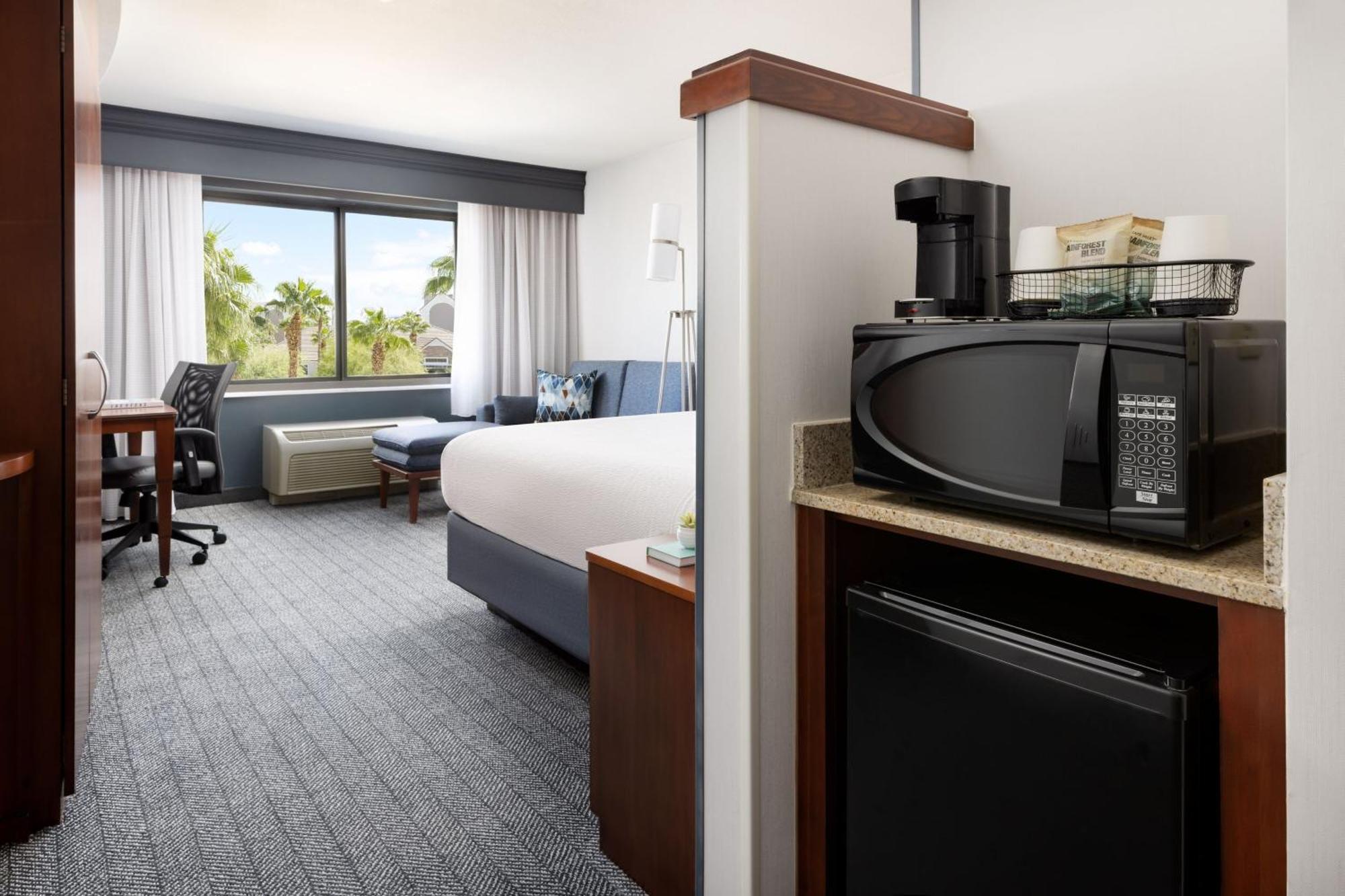 Courtyard By Marriott Las Vegas Stadium Area 외부 사진
