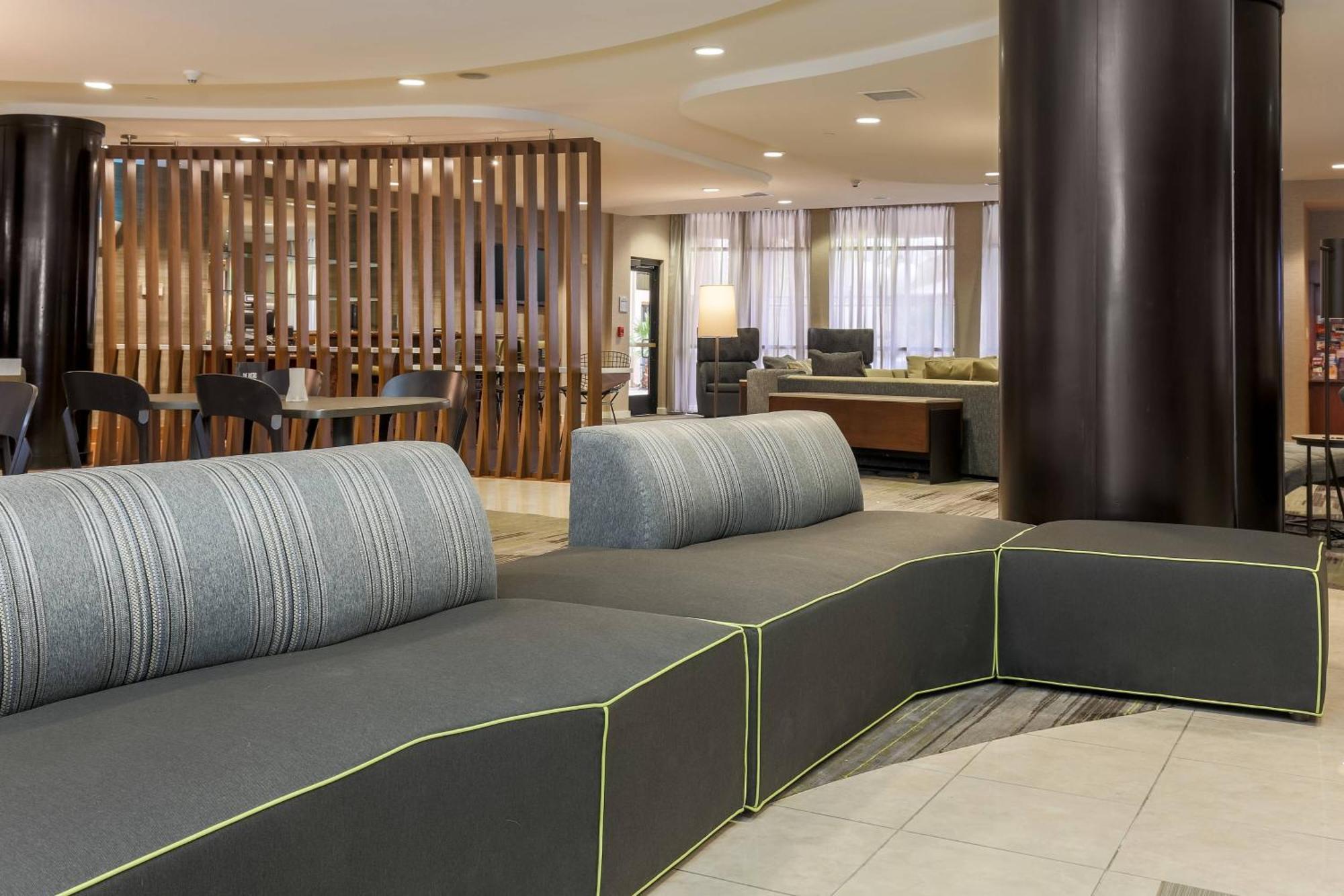 Courtyard By Marriott Las Vegas Stadium Area 외부 사진