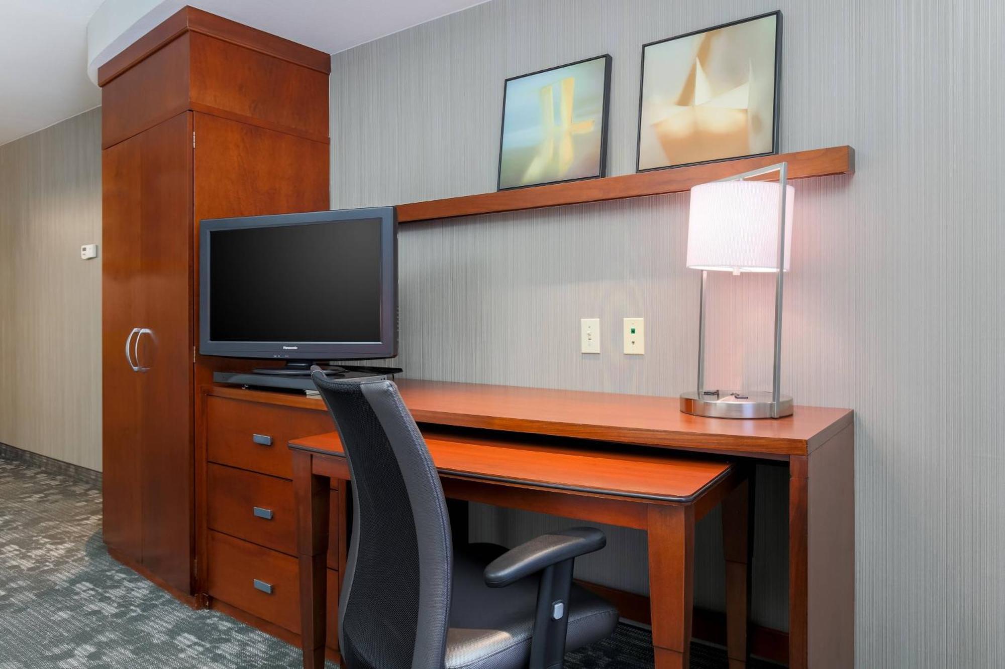 Courtyard By Marriott Las Vegas Stadium Area 외부 사진